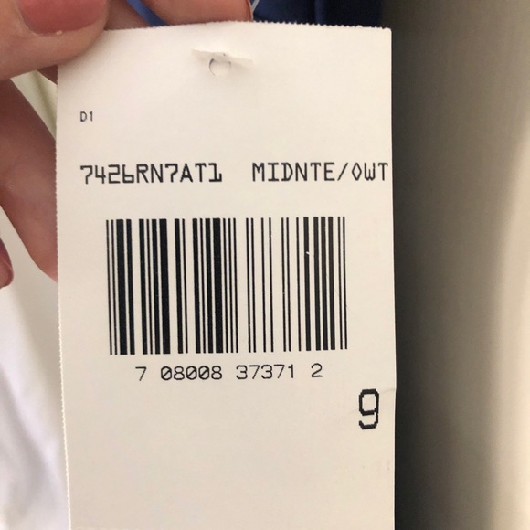 Navy & White Fit and Flare Party Dress 💙 - Picture 6 of 8